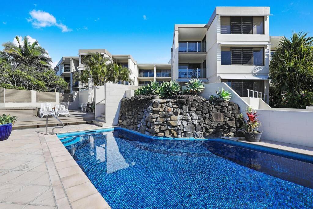 Beachside Views 2 Bedroom Apartment 물루라바 외부 사진